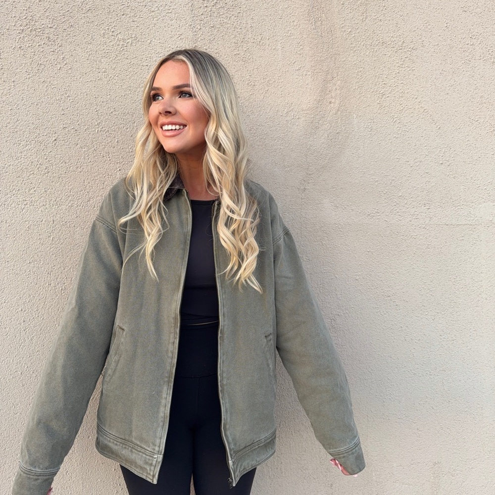 Women's Olive Green Jacket barn new - Picture 2 of 4